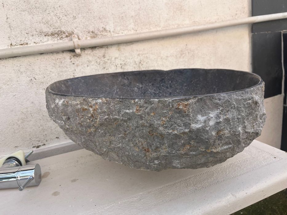 Lavatório em PEDRA NATURAL