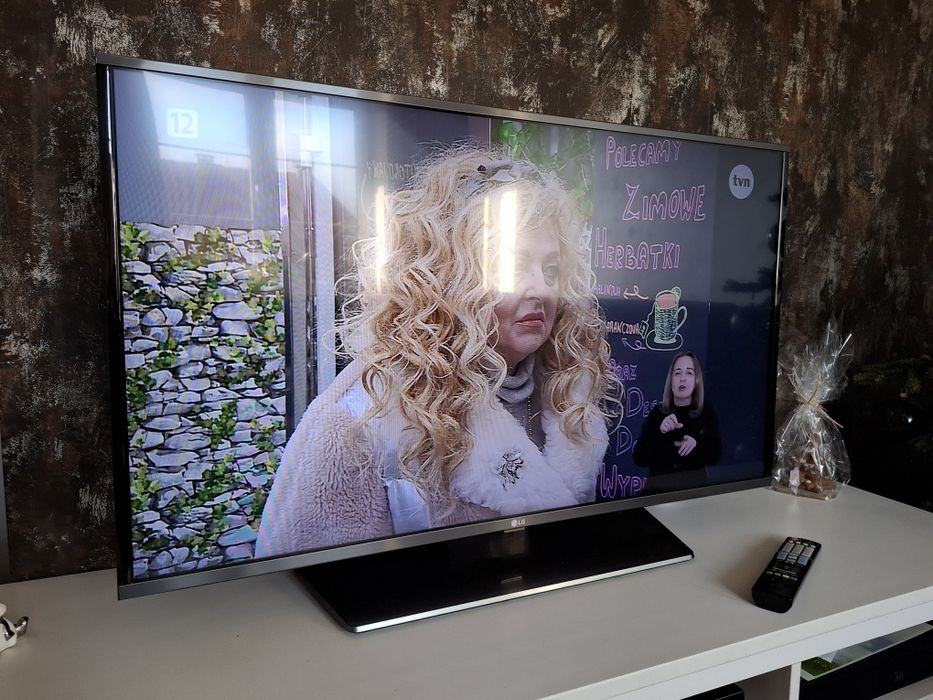 Telewizor LED  43" bardzo mało używany sprawny.