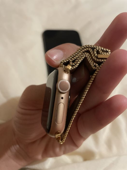 Iphone 11 64gr + apple watch serie 6 rose gold