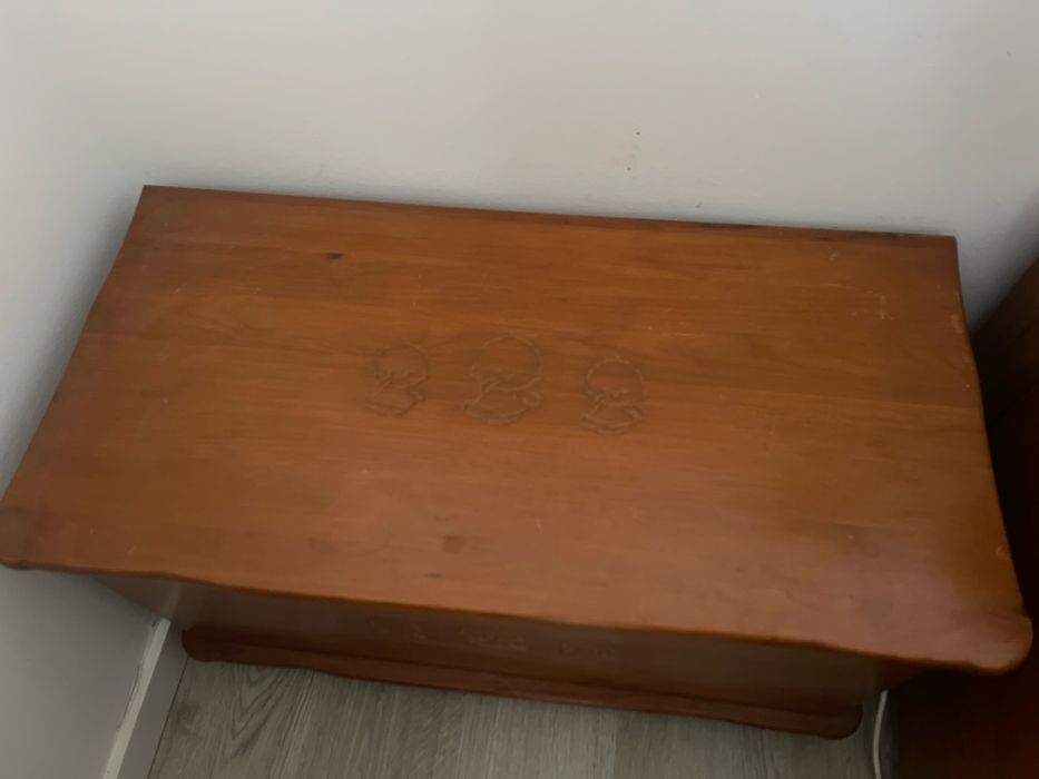 Arca madeira maciça usada