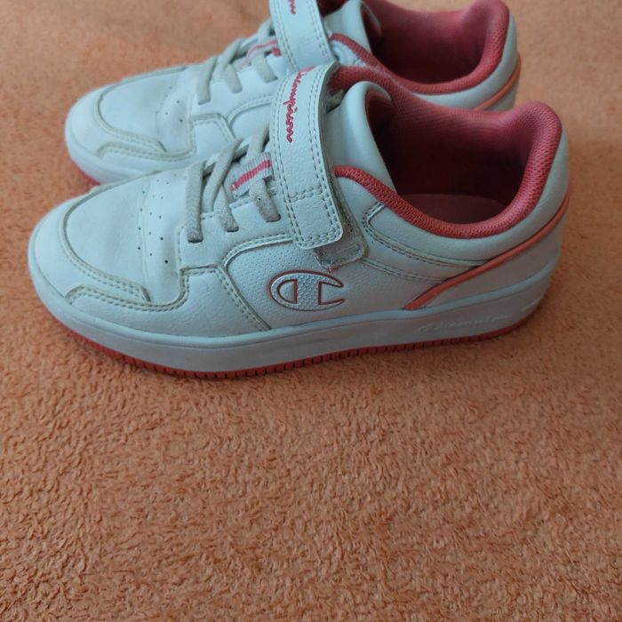 Кросівки для дівчинки