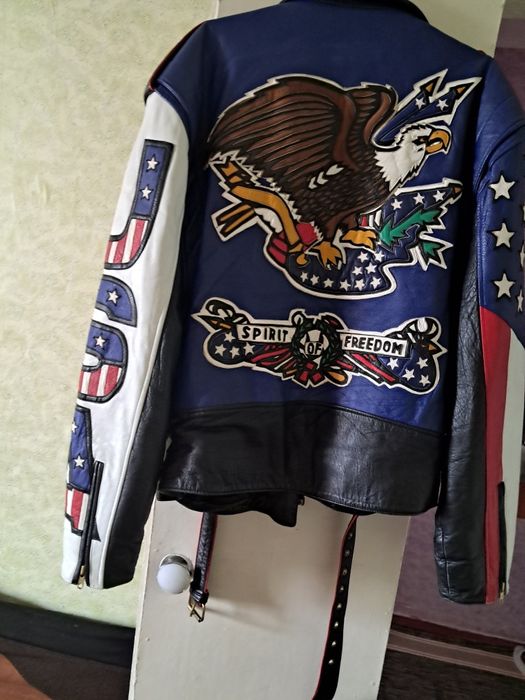 Куртка кожаная мужская байкерская