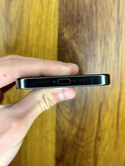 iPhone 15 Pro 256gb Black Titanium ByPass