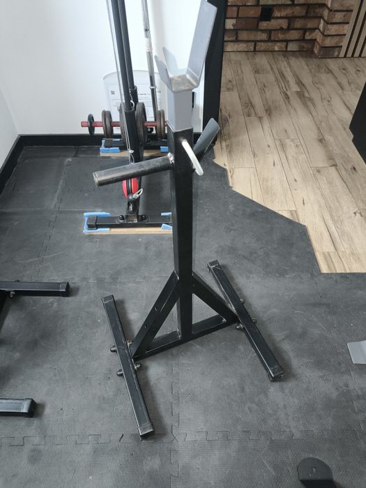 Stojaki pod sztangę