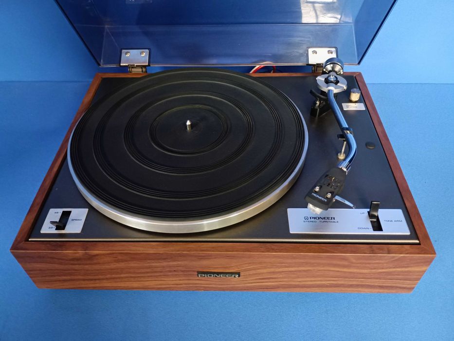 gira-discos PIONEER PL-10