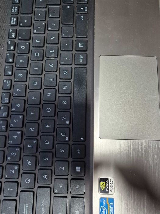gráfica asus K55V Nvidia geforce 635M de 2gb, testada, restantes peças sob consulta