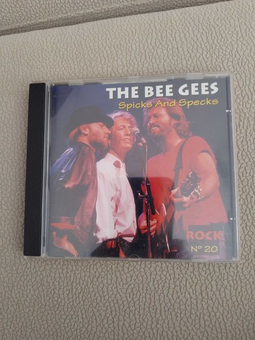 3 Álbuns dos BeeGeees em cd