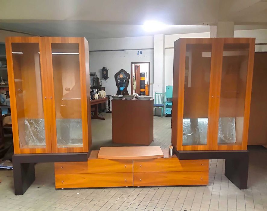 Estantes/Sofas/Estatuas/Outros