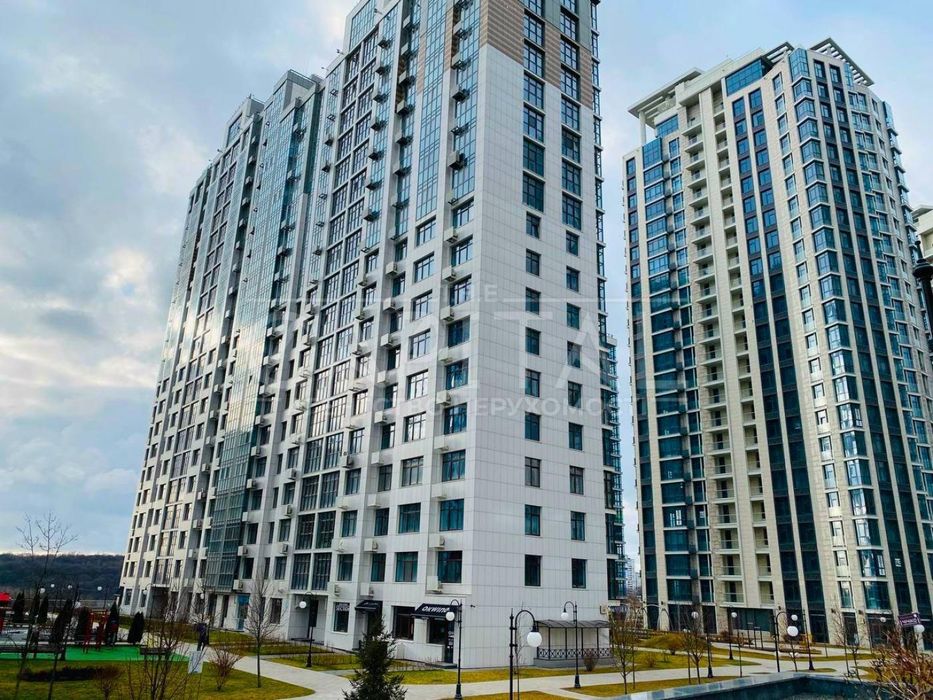 Продаж квартири, ЖК Новопечерські Липки, Драгомирова, Верхогляда