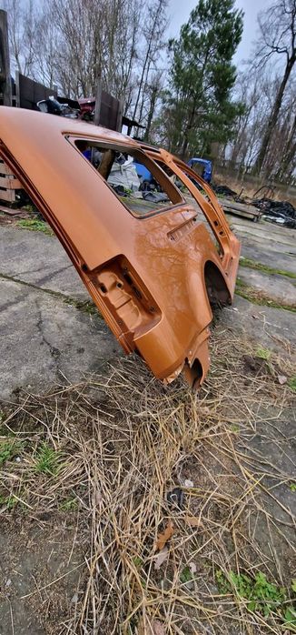 próg+błotnik prawy vw caddy iii maxi 2k5
