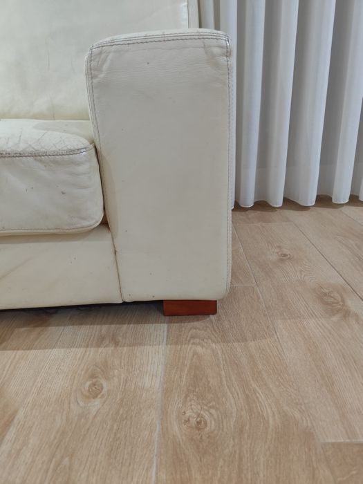 Vendo sofá em pele