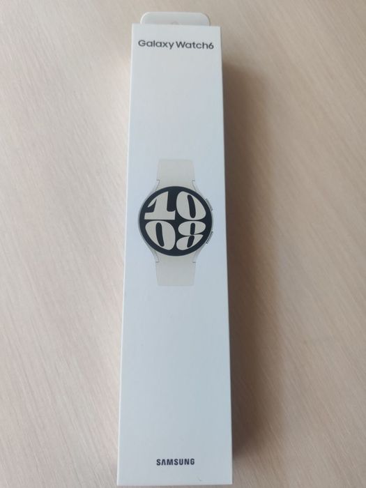 Продам Смарт-годинник Samsung Galaxy Watch6 40mm (Gold) SM-R930NZEASEK