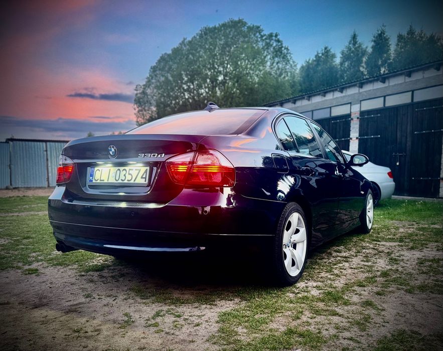 BMW E90 330D, 280km, 650 NM, Anglik