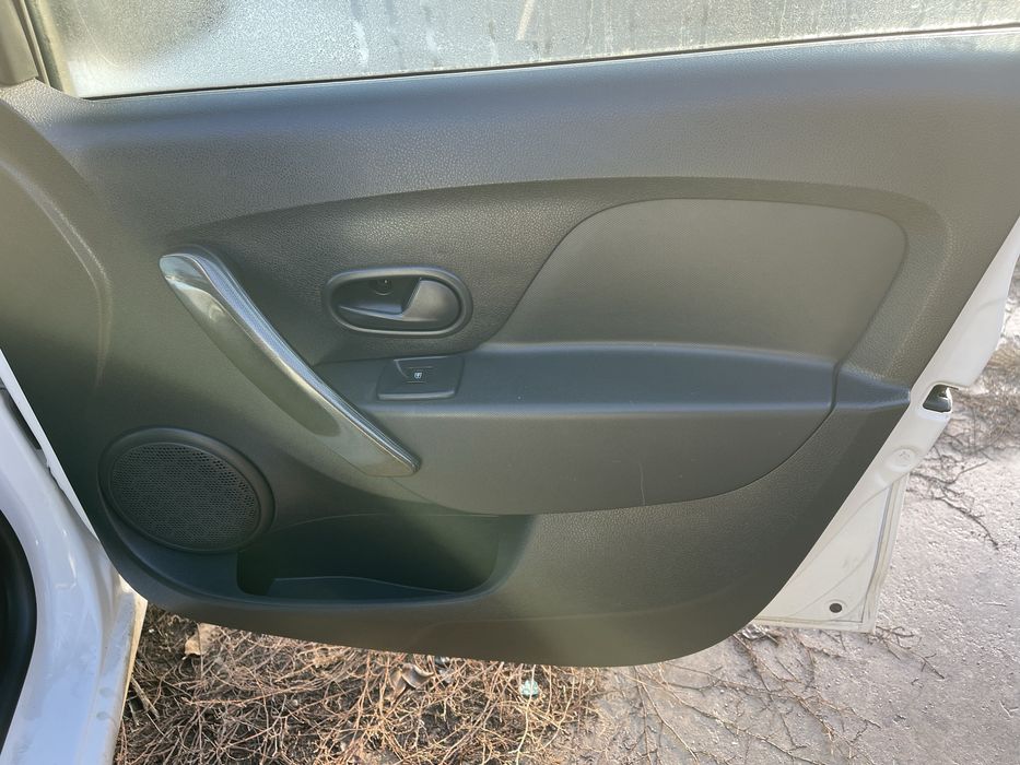 Карты дверей Рено Логан,Сандеро,Дастер