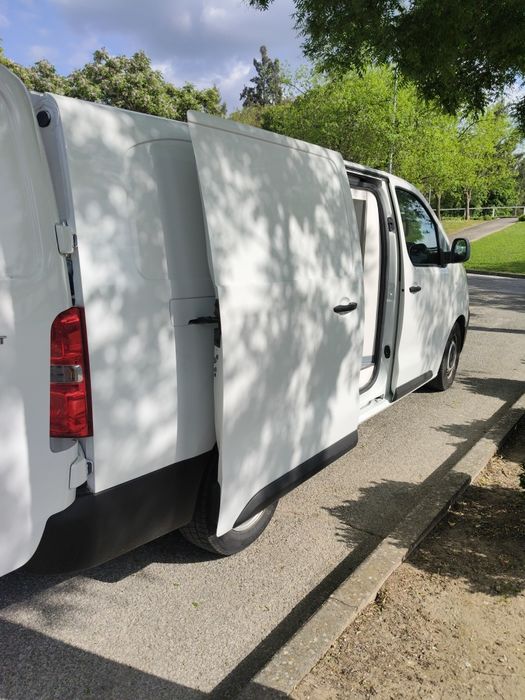 Peugeot Expert com motor de frio