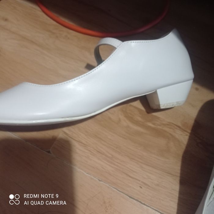 Buty, pantofle komunijne szeroka stopa rozm 38 jak nowe