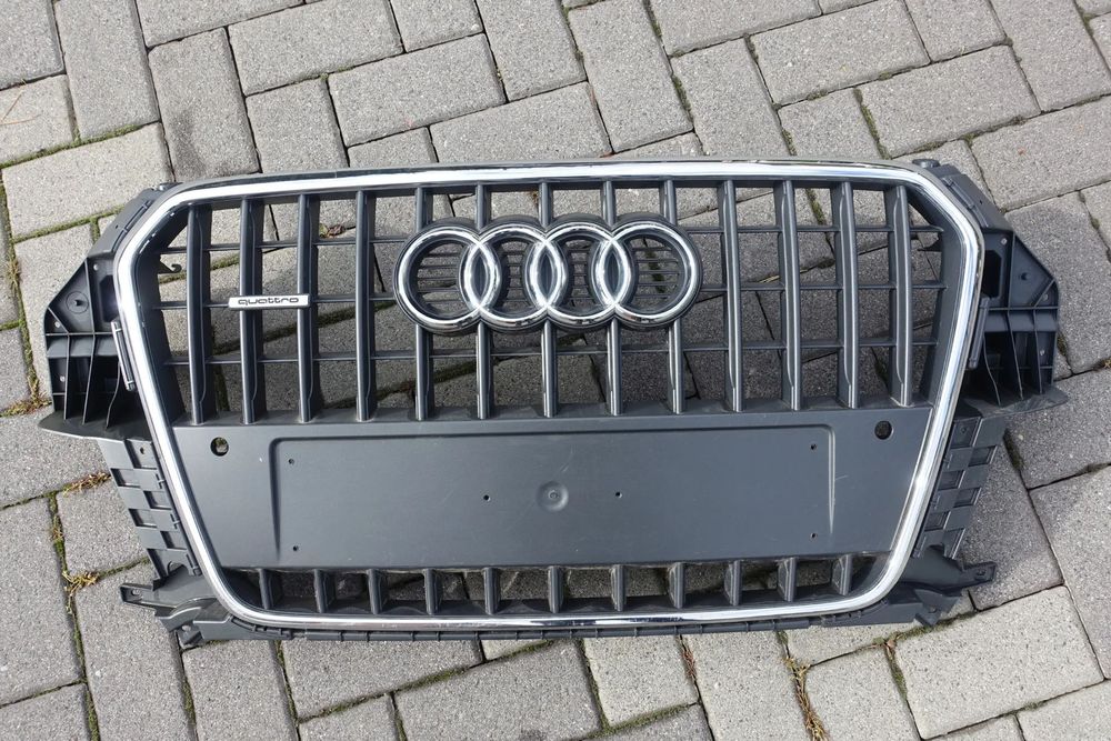 ATRAPA GRILL AUDI Q3 11-14r.  8U0853653H
