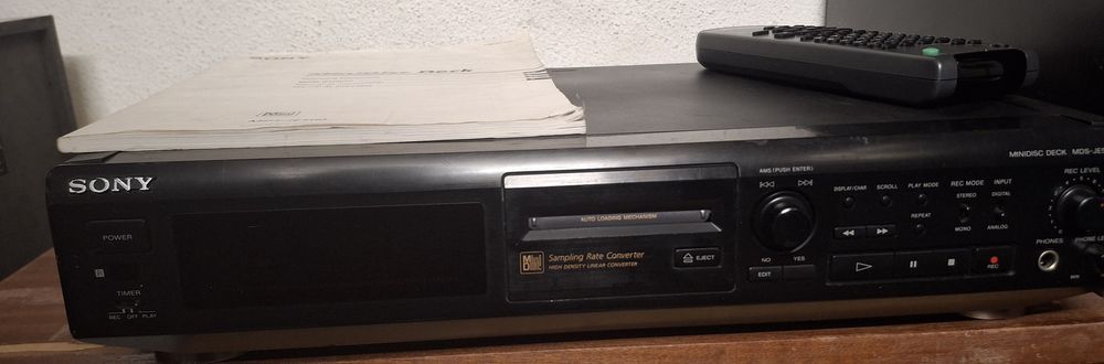 Sony MDS-JE500 minidisc deck