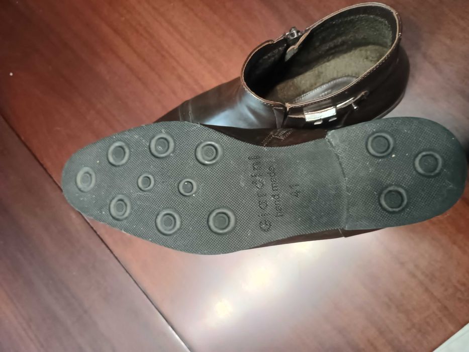 Чоловічі черевики