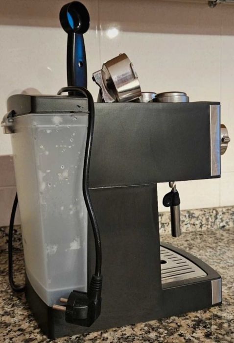 Máquina de Café  HAEGER Expresso café moído ou cápsula