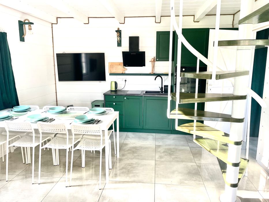 Zielony domek 12 osób basen sauna Pilchy Roś wynajem Mazury