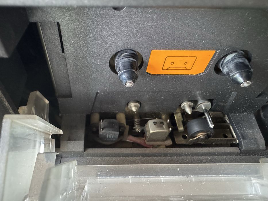 Продам магнитолу  JVC RC 838L , цена 10000 грн