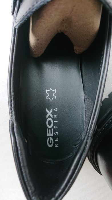 Шкіряні лофери Geox respire, чорні, 37 розмір, нові