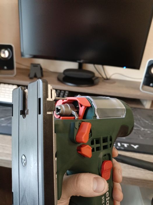 Продам НОВИЙ електро лобзик Лобзик Metabo  STE 100 Quick!