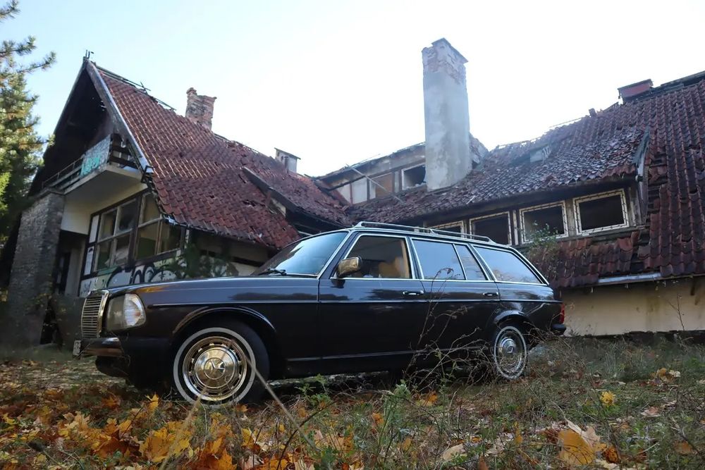 Mercedes-Benz W123
