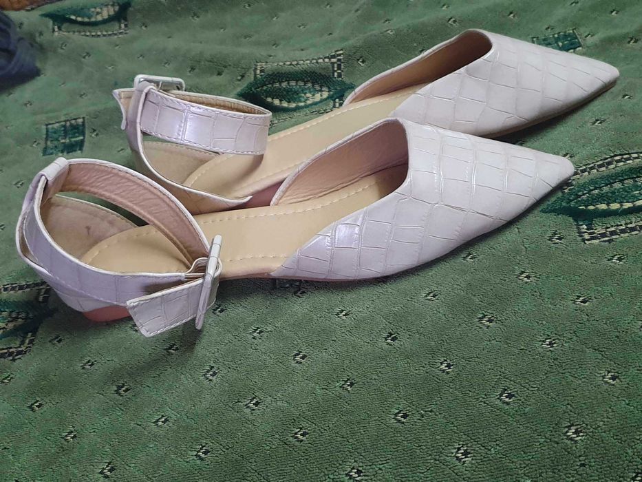 Продам балетки женские