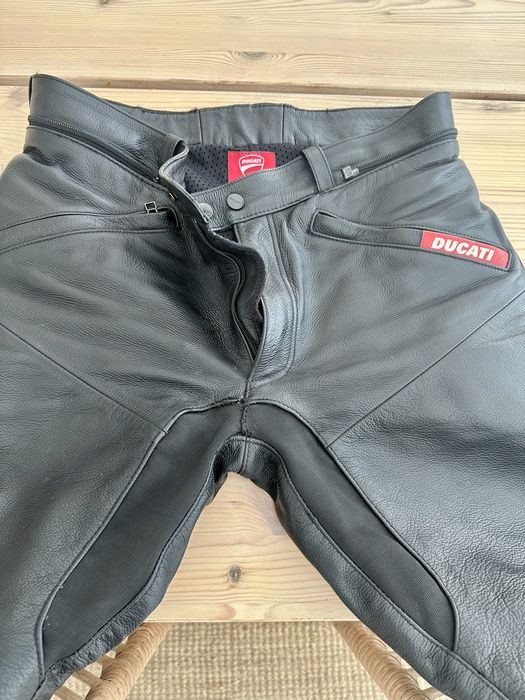 Calças de Mota / Motociclista (em couro) M / L Dainese - Ducati Company C3