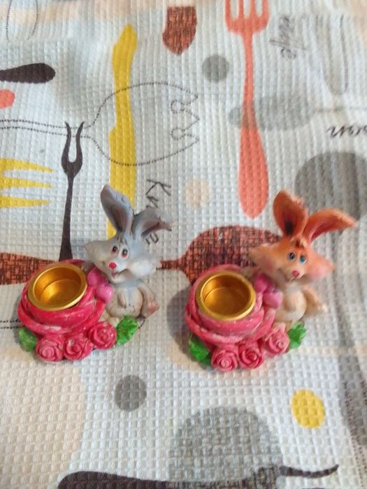 Підсвічники декоративні.