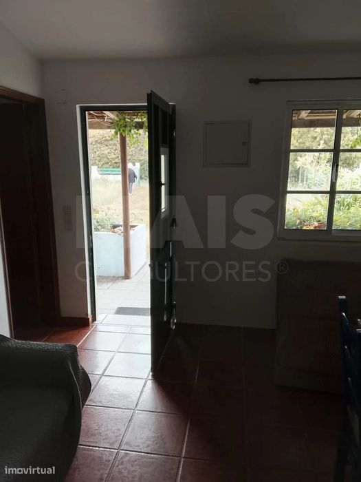 Moradia T2 com Quintal, Terraço e Churrasqueira em Vila Nova de Mil...