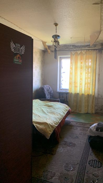 Продам 2 к.кв. под ремонт, ул. Матросова