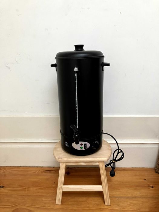 Chaleira grande (de 20 litros), marca Kesser