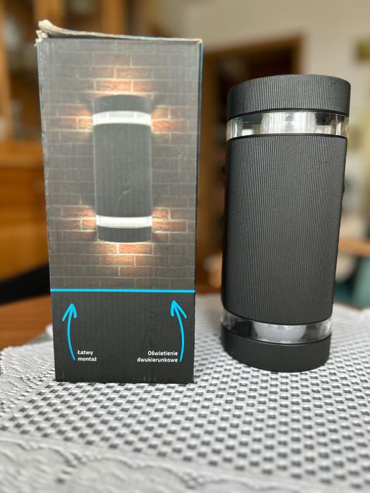 Lampa elewacyjna - nowa