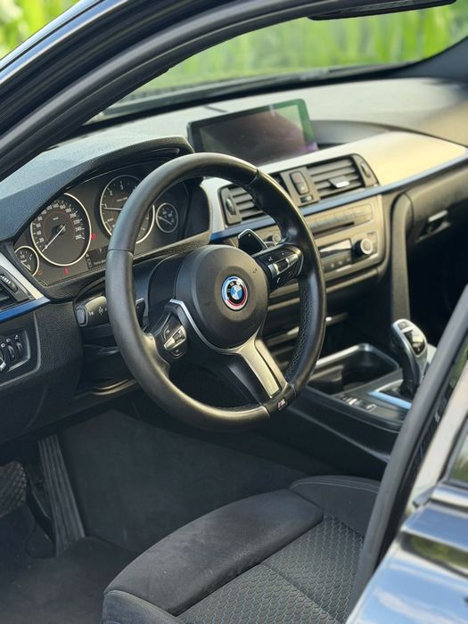 Bmw 320d F31 automatica pack M