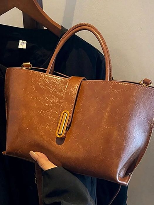 Torebka damska ekoskórzana brązowa z paskiem SHEIN
