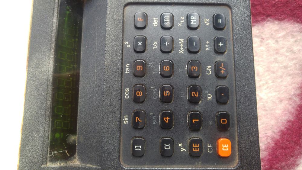Karkulator Elektroniczny Polski z przewodem