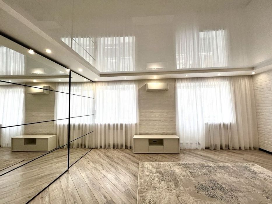 Продаж 3-кімнатної квартири з ремонтом!