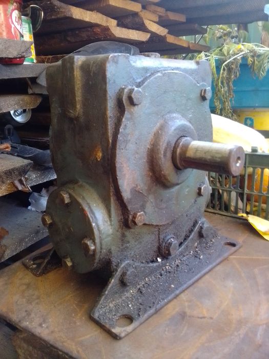 Продам на дровокол