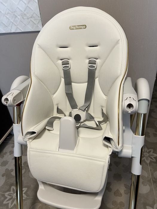 Peg-Perego стілець для годування Prima Pappa Follow Me
