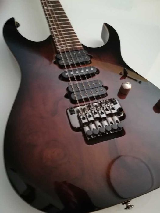 Guitarra Premium Walnut Burst RG970 wbwz wlb