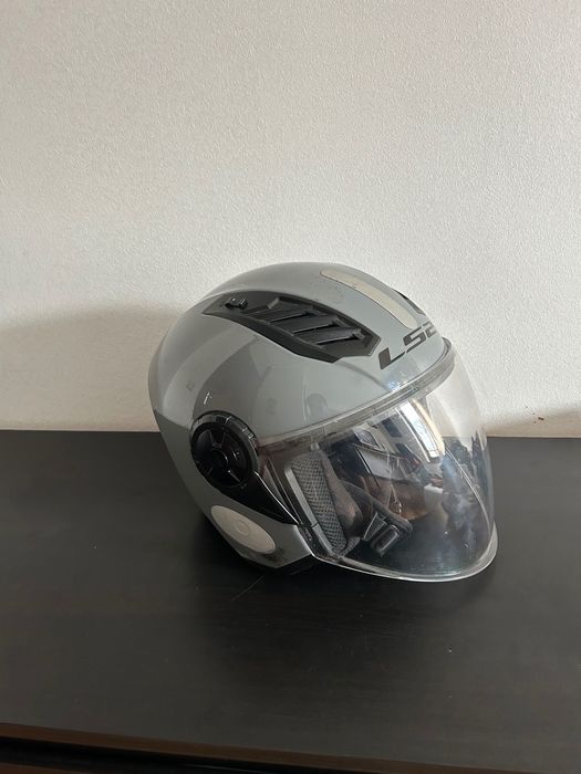 Capacete LS2 AirFlow II
