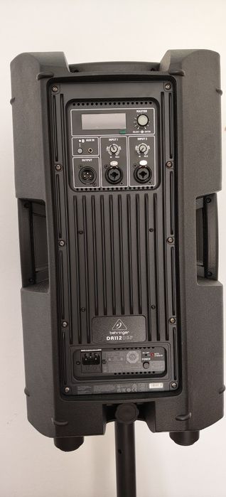Coluna Ativa Behringer DR112DSP 1200W com Tripé - Tudo NOVO