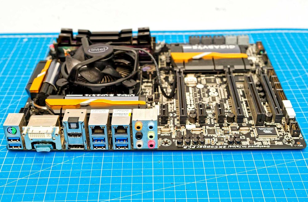 Материнська плата  GA-Z87X-UD5H LGA 1150 комплект