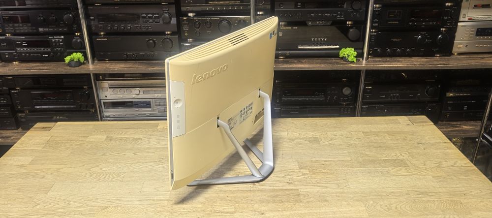 Моноблок Lenovo 10150/i3-4150T/Ram 4gb /HDD no/дефект