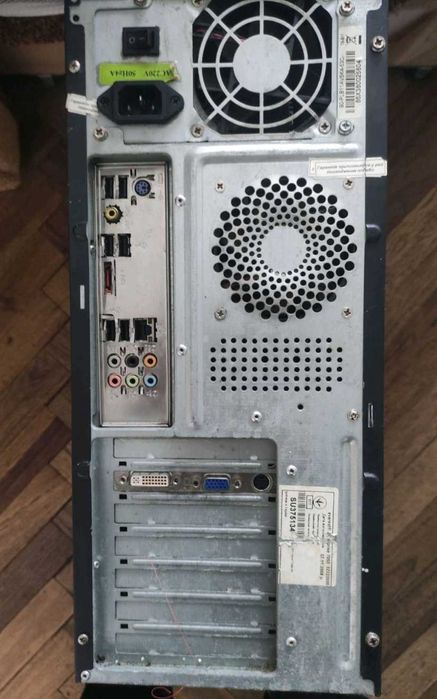 Комп'ютер з монітором intel e8400, озу 4gb,nvidia gt8500 512mb, hdd320