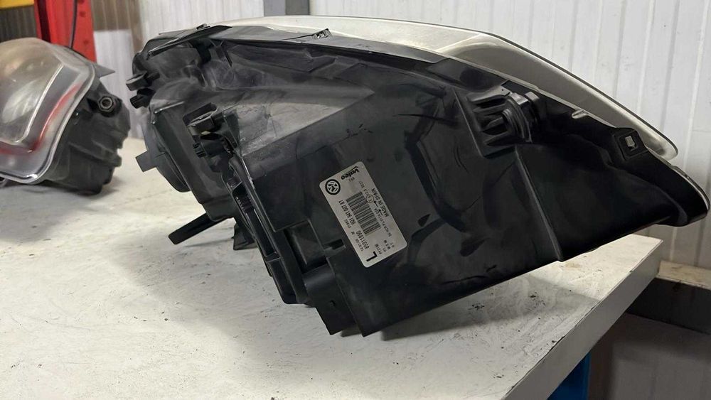 Par faróis dianteiros VW POLO (9N_, 9A_) 1.2 12V