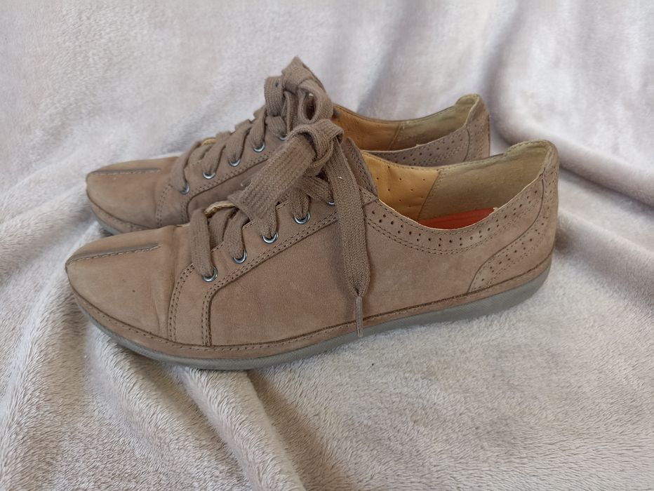 Półbuty Clarks Structured 38 skóra naturalna jasny brąz kawa z mlekiem